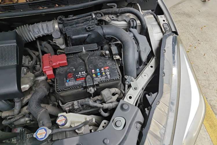 Used Nissan Lannia 2018 1.6L CVT High-Energy Trendy Audio Edition Engine Bay Left