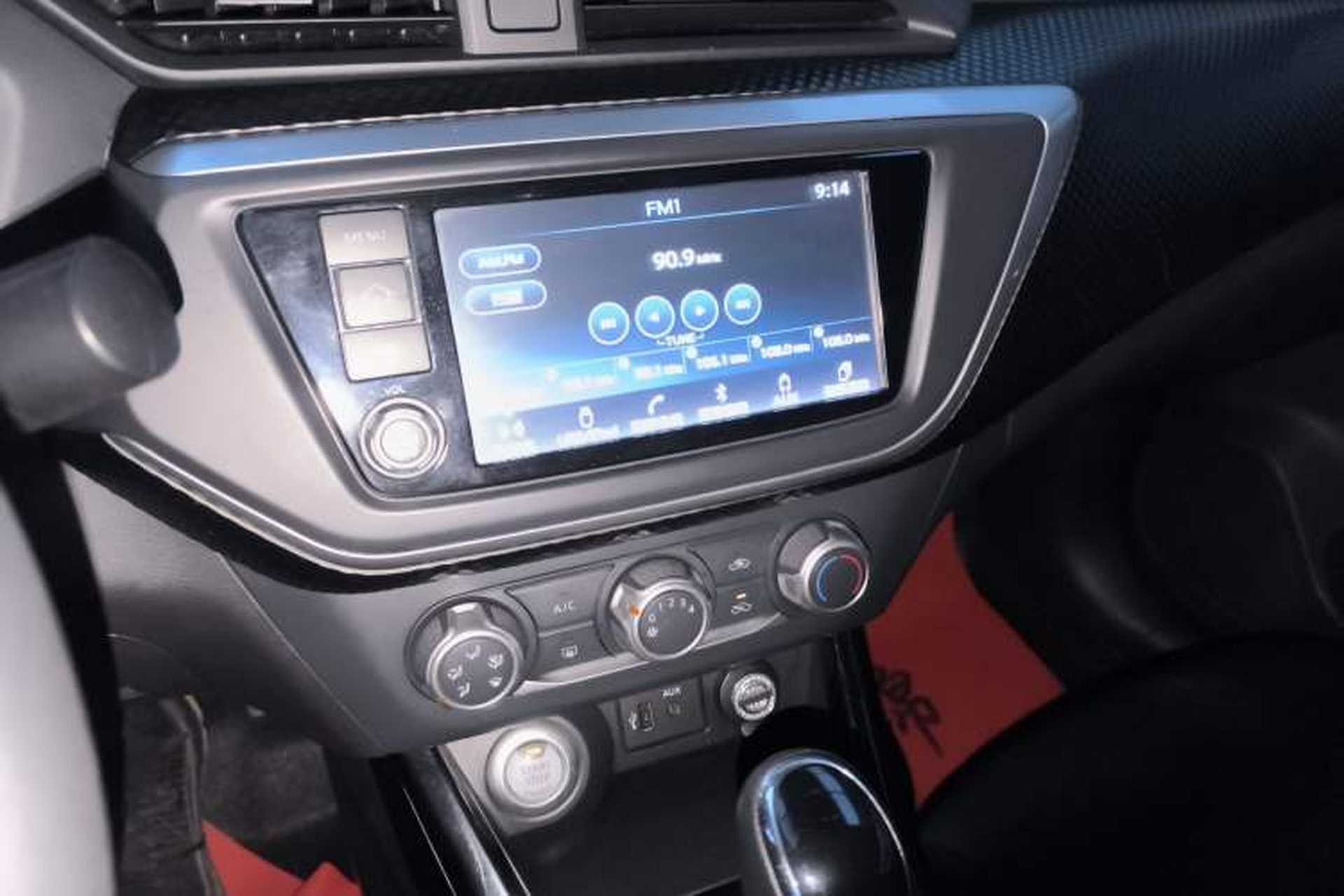 Used Nissan Lannia 2018 1.6L CVT Smart Cool Trendy Audio Model Audio And AC Panel