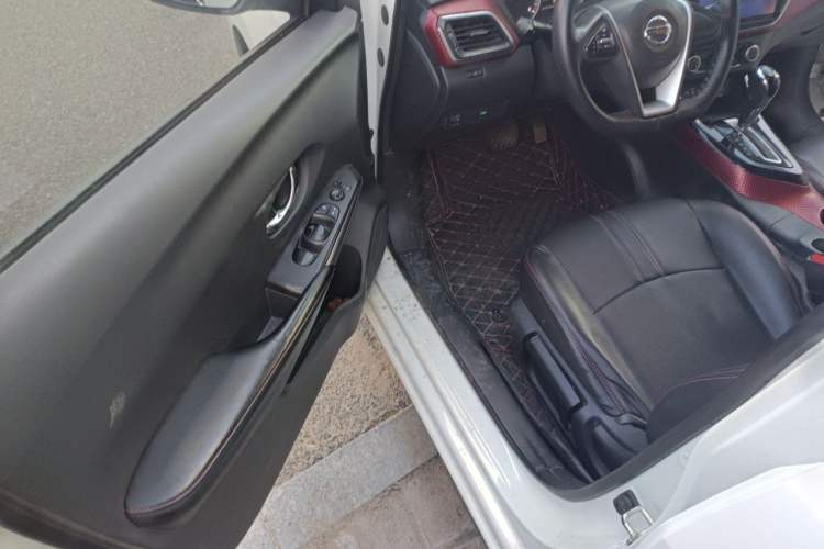 Used Nissan Lannia 2018 1.6L CVT Cool Trendy Sound Edition Driver Seat
