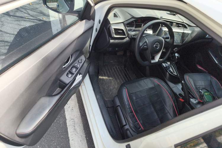Used Nissan Lannia 2018 1.6L CVT Cool Trendy Sound Edition Driver Seat