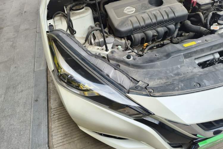 Used Nissan Lannia 2018 1.6L CVT Cool Trendy Sound Edition Engine Bay Right