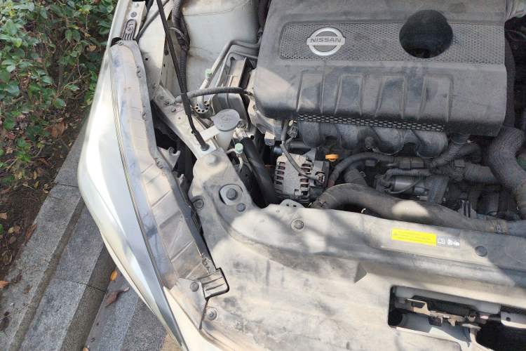 Used Nissan Lannia 2018 1.6L CVT Cool Trendy Sound Edition Engine Bay Right