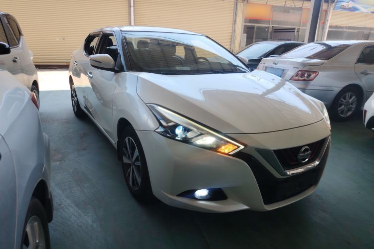 Used Nissan Lannia 2018 1.6L CVT Cool Trendy Sound Edition Front Right 45 Deg