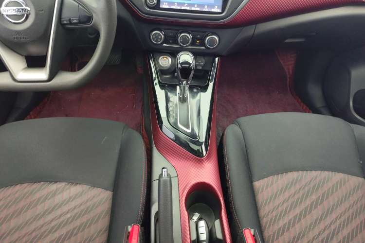 Used Nissan Lannia 2018 1.6L CVT Smart Cool Trendy Audio Model Gear Lever