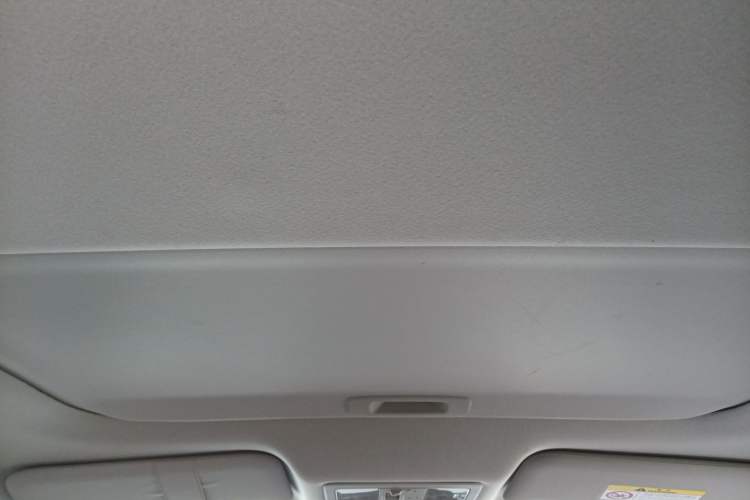 Used Nissan Lannia 2018 1.6L CVT Cool Trendy Sound Edition Headliner