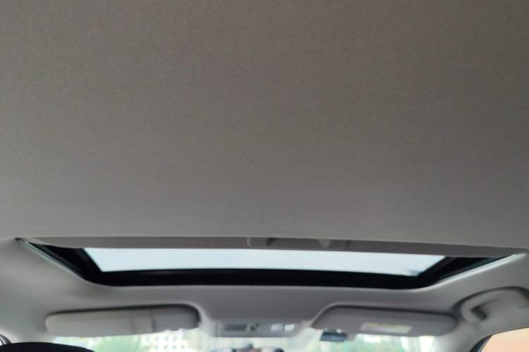 Used Nissan Lannia 2018 1.6L CVT Smart Cool Trendy Audio Model Headliner