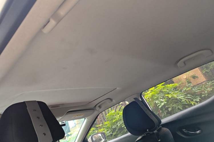 Used Nissan Lannia 2018 1.6L CVT Cool Trendy Sound Edition Headliner