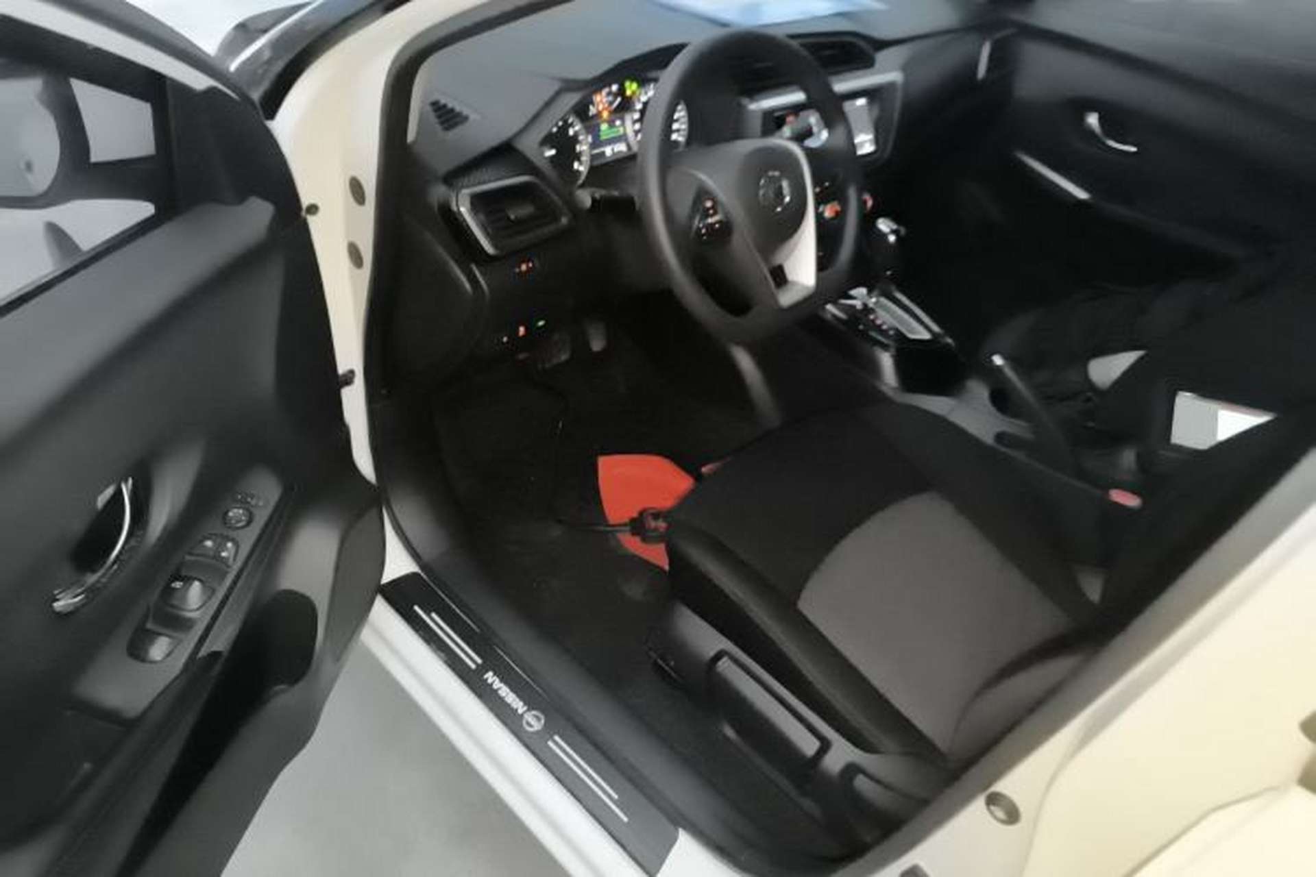 Used Nissan Lannia 2018 1.6L CVT Smart Cool Trendy Audio Model Interior 3