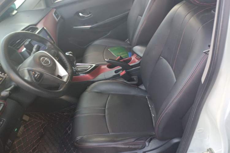 Used Nissan Lannia 2018 1.6L CVT Cool Trendy Sound Edition Left Front Seat