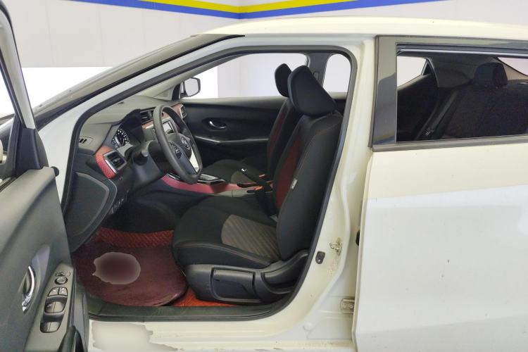 Used Nissan Lannia 2018 1.6L CVT Smart Cool Trendy Audio Model Left Front Seat