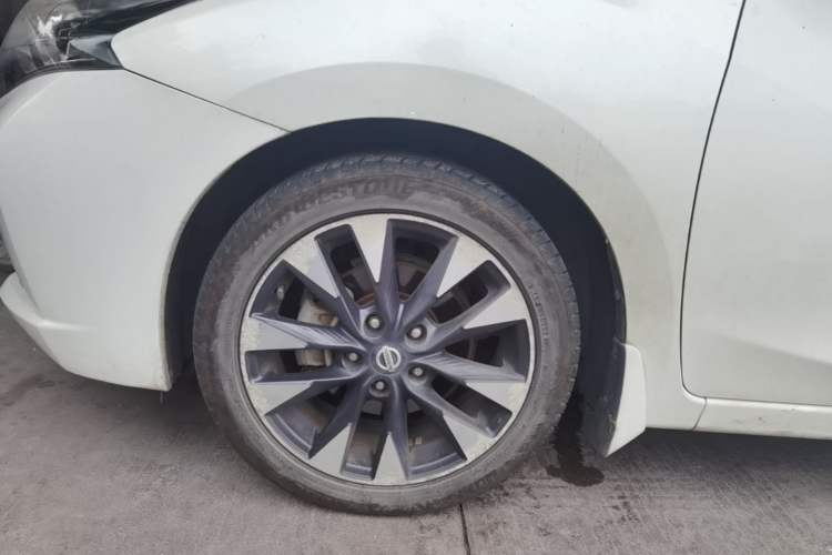 Used Nissan Lannia 2018 1.6L CVT Smart Cool Trendy Audio Model Left Front Wheel Hub