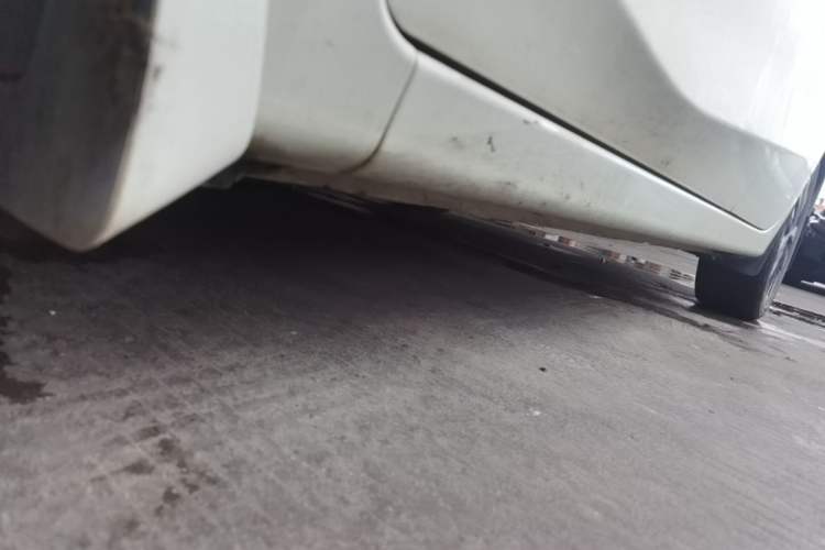 Used Nissan Lannia 2018 1.6L CVT Smart Cool Trendy Audio Model Left Side Sill