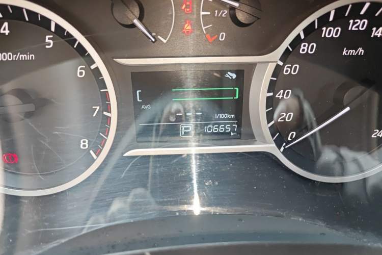 Used Nissan Lannia 2018 1.6L CVT Cool Trendy Sound Edition Odometer Close Up