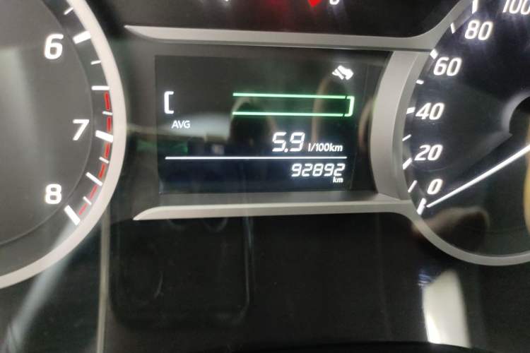 Used Nissan Lannia 2018 1.6L Manual Cool Trendy Sound Edition Odometer Close Up