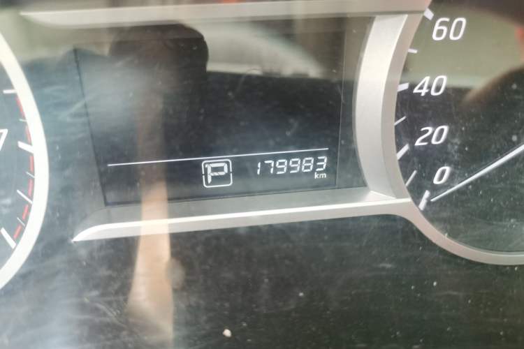 Used Nissan Lannia 2018 1.6L CVT Smart Cool Trendy Audio Model Odometer Close Up