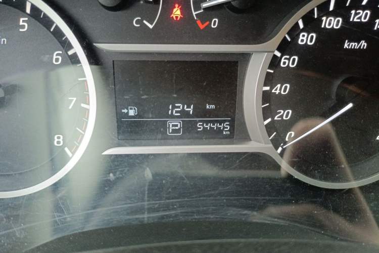 Used Nissan Lannia 2018 1.6L CVT Smart Cool Trendy Audio Model Odometer Close Up