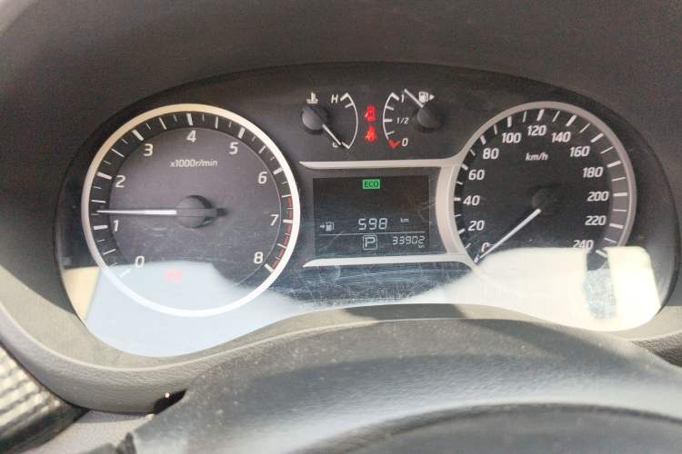 Used Nissan Lannia 2018 1.6L CVT Cool Trendy Sound Edition Odometer Close Up