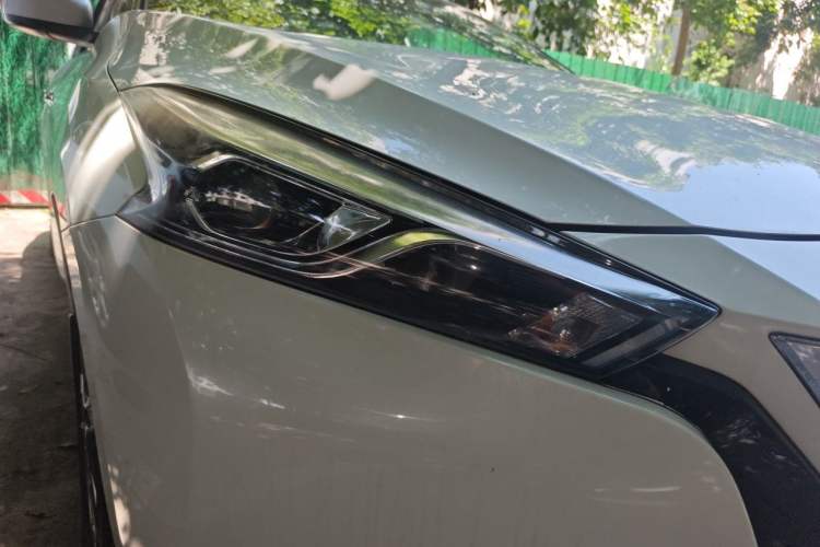 Used Nissan Lannia 2018 1.6L CVT Smart Cool Trendy Audio Model Right Front Headlight