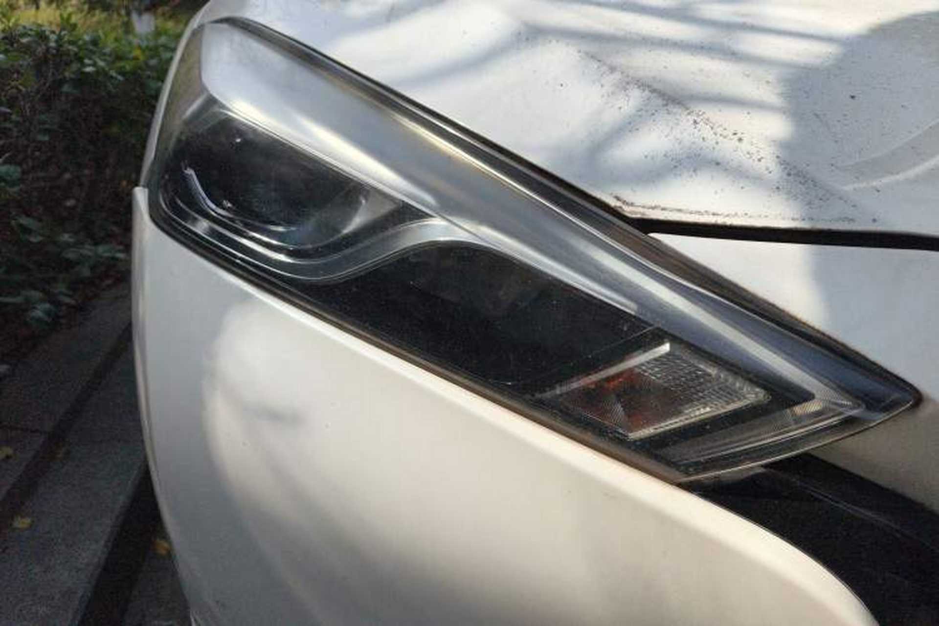 Used Nissan Lannia 2018 1.6L CVT Cool Trendy Sound Edition Right Front Headlight