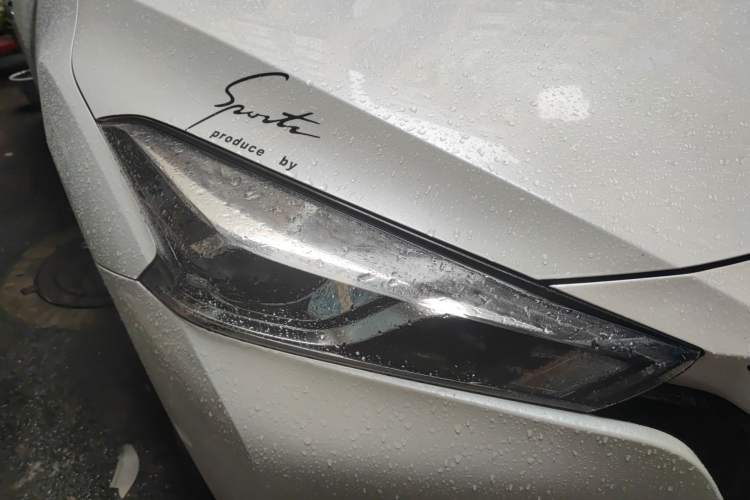 Used Nissan Lannia 2018 1.6L CVT Smart Cool Trendy Audio Model Right Front Headlight