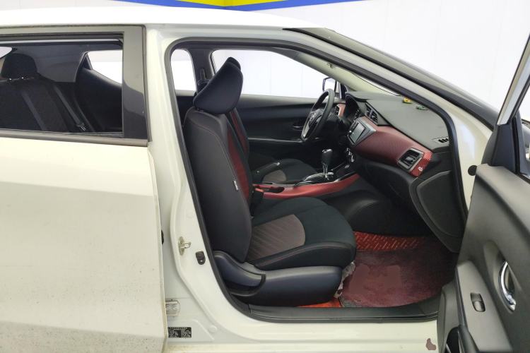 Used Nissan Lannia 2018 1.6L CVT Smart Cool Trendy Audio Model Right Front Seat