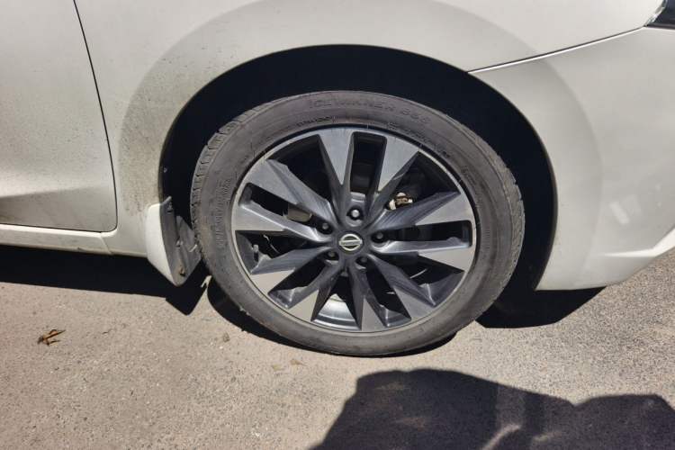 Used Nissan Lannia 2018 1.6L CVT Smart Cool Trendy Audio Model Right Front Wheel Hub