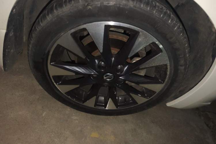 Used Nissan Lannia 2018 1.6L CVT Smart Cool Trendy Audio Model Right Front Wheel Hub