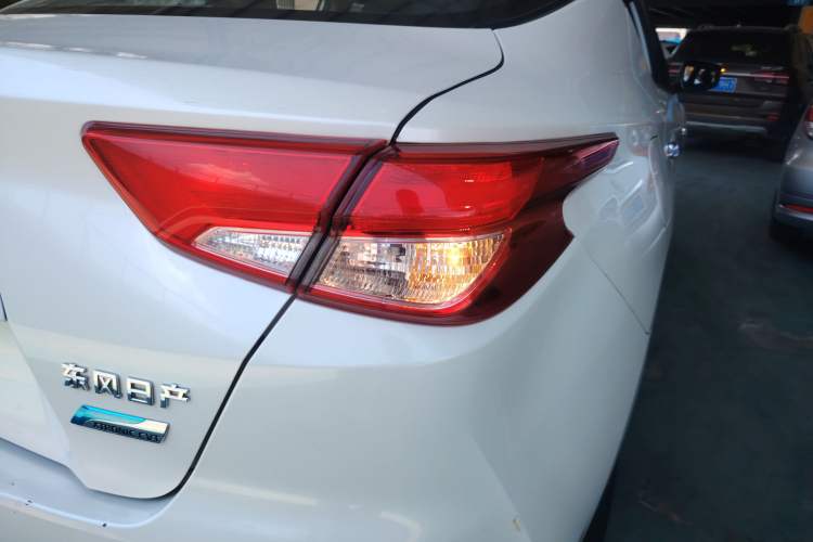 Used Nissan Lannia 2018 1.6L CVT Cool Trendy Sound Edition Right Rear Taillight