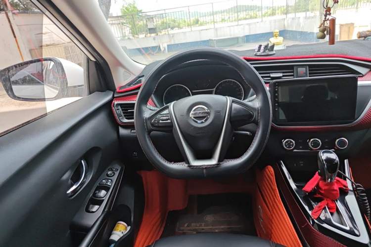 Used Nissan Lannia 2018 1.6L CVT Cool Trendy Sound Edition Steering Wheel