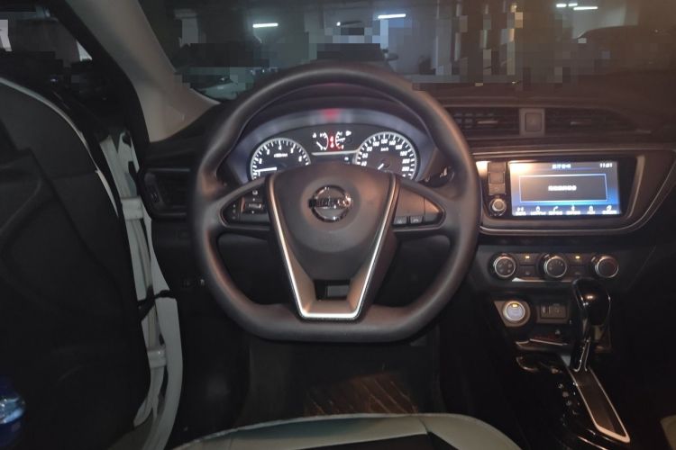 Used Nissan Lannia 2018 1.6L CVT Smart Cool Trendy Audio Model Steering Wheel