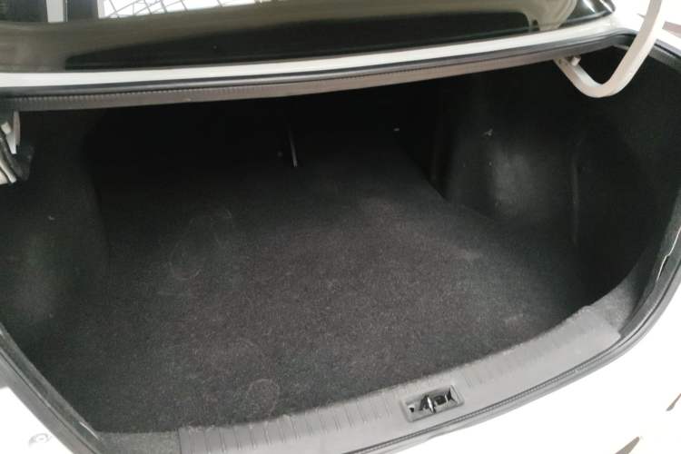 Used Nissan Lannia 2018 1.6L CVT Smart Cool Trendy Audio Model Trunk