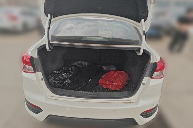 Used Nissan Lannia 2018 1.6L CVT Smart Cool Trendy Audio Model Trunk