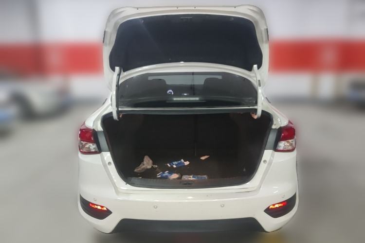 Used Nissan Lannia 2018 1.6L Manual Cool Trendy Sound Edition Trunk