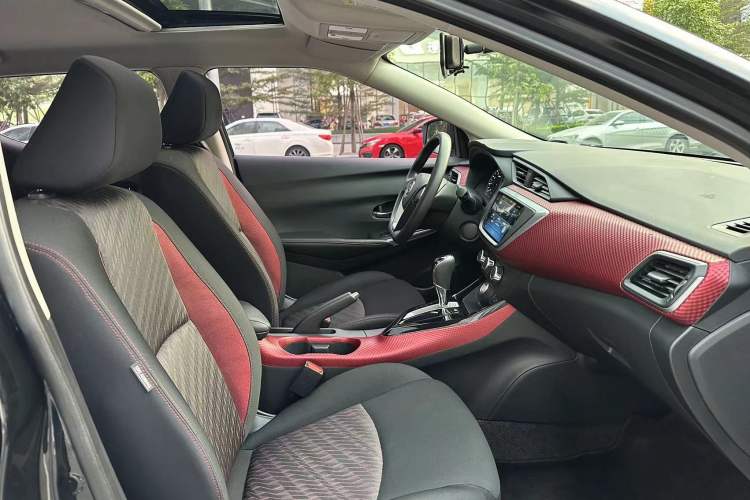 Used Nissan Lannia 2019 1.6L CVT Smart Connect Smart Cool Version China VI Standard Interior 7