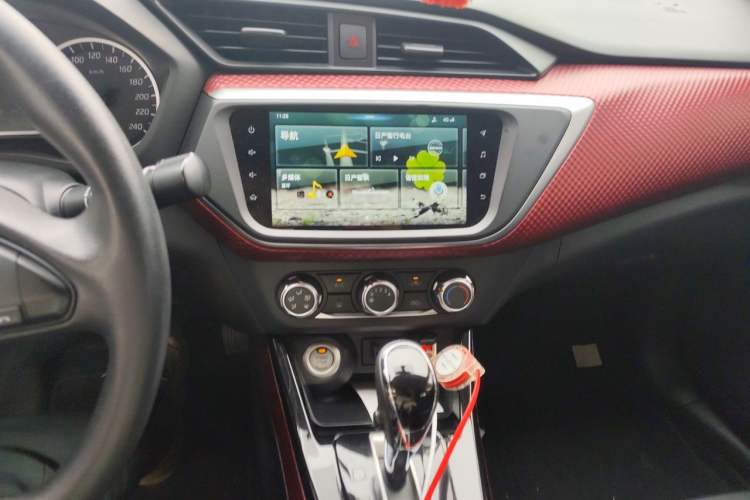 Used Nissan Lannia 2019 1.6L CVT Smart Connect Smart Cool Version China V Standard Audio And AC Panel