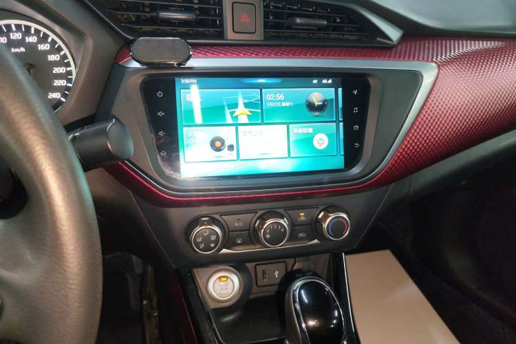 Used Nissan Lannia 2019 1.6L CVT Smart Connect Smart Cool Version China VI Standard Audio And AC Panel