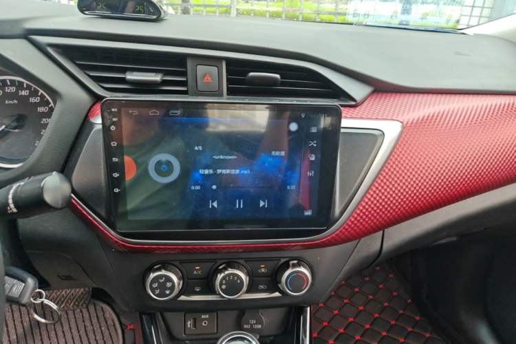 Used Nissan Lannia 2019 1.6L CVT Cool Edition China VI Audio And AC Panel