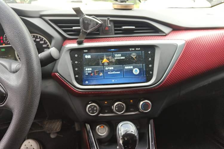 Used Nissan Lannia 2019 1.6L CVT Smart Connect Smart Cool Version China V Standard Audio And AC Panel