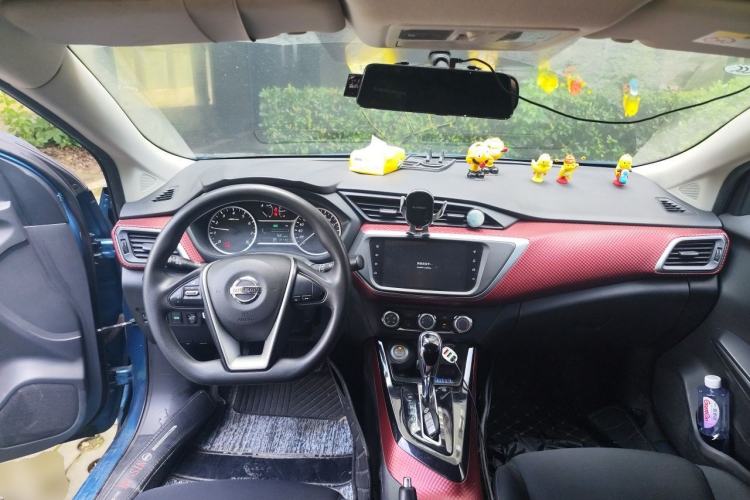 Used Nissan Lannia 2019 1.6L CVT Smart Connect Smart Cool Version China VI Standard Center Console