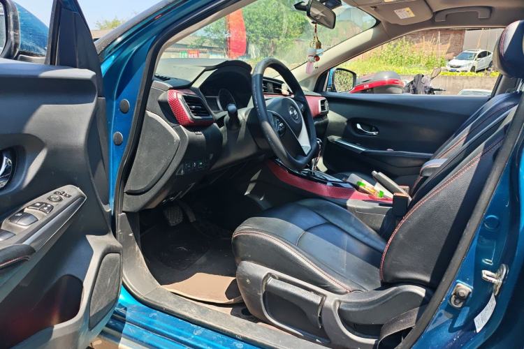 Used Nissan Lannia 2019 1.6L CVT Smart Connect Smart Cool Version China V Standard Driver Seat