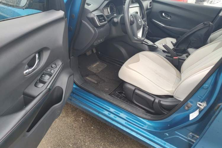 Used Nissan Lannia 2019 1.6L CVT Smart Connect Smart Cool Version China V Standard Driver Seat