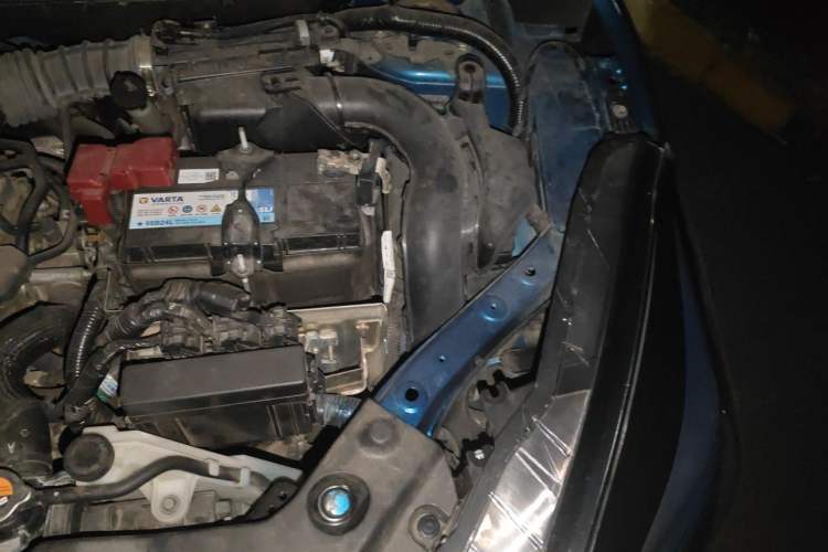 Used Nissan Lannia 2019 1.6L CVT Smart Connect Smart Cool Version China V Standard Engine Bay Left
