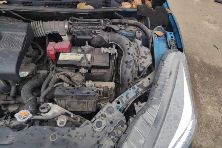 Used Nissan Lannia 2019 1.6L CVT Smart Connect Smart Cool Version China V Standard Engine Bay Left
