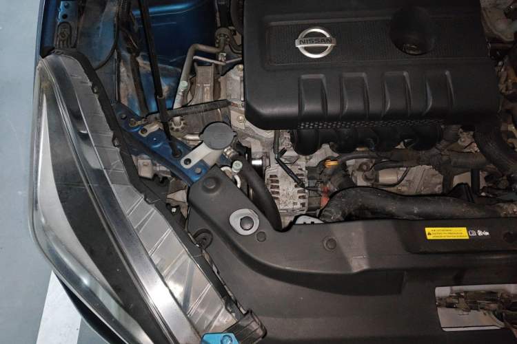 Used Nissan Lannia 2019 1.6L CVT Smart Connect Smart Cool Version China V Standard Engine Bay Right