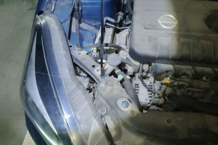 Used Nissan Lannia 2019 1.6L CVT Smart Connect Smart Cool Version China V Standard Engine Bay Right