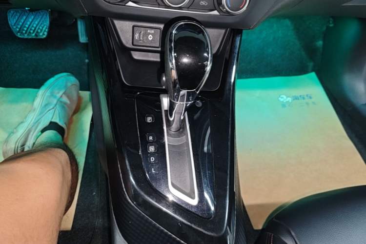 Used Nissan Lannia 2019 1.6L CVT Cool Edition China VI Gear Lever