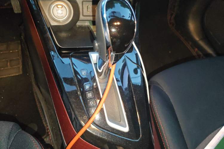 Used Nissan Lannia 2019 1.6L CVT Smart Connect Smart Cool Version China V Standard Gear Lever