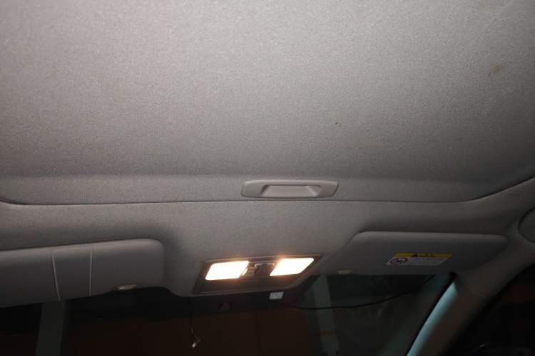 Used Nissan Lannia 2019 1.6L CVT Smart Connect Smart Cool Version China V Standard Headliner