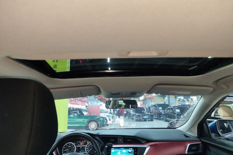 Used Nissan Lannia 2019 1.6L CVT Smart Connect Smart Cool Version China VI Standard Headliner