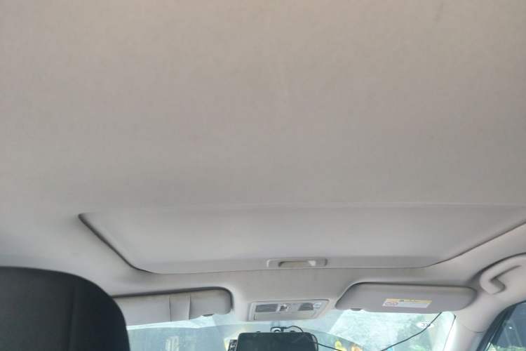 Used Nissan Lannia 2019 1.6L CVT Smart Connect Smart Cool Version China VI Standard Headliner